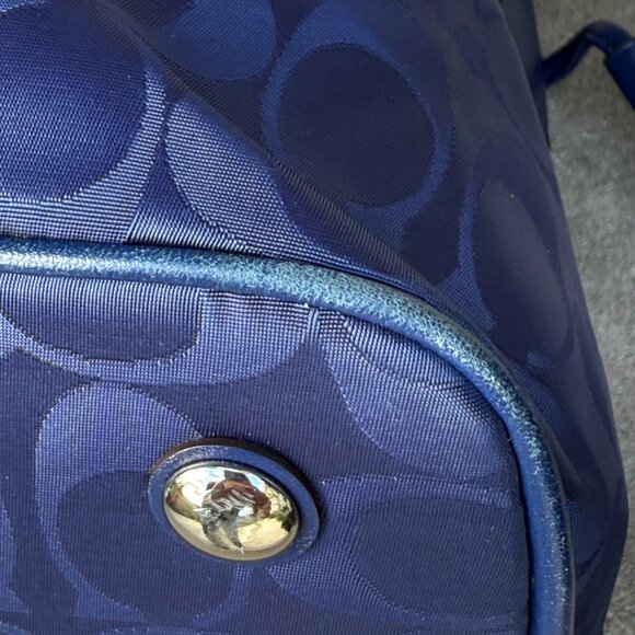 COACH SIGNATURE DRAWSTRING CARRYALL Women's Satchel Excellent Condtition - Picture 13 of 16